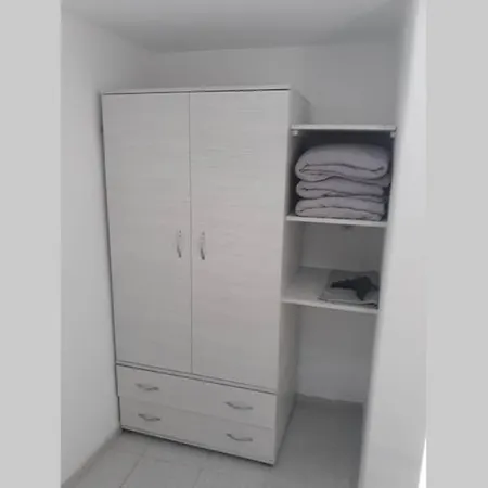 Grape Yard 度假居 Páros